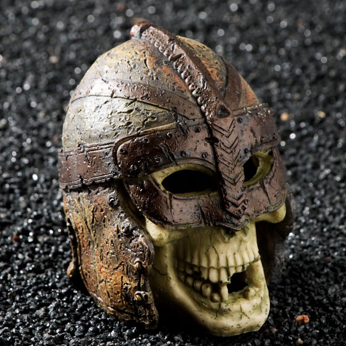 Декор "Череп в шлеме" 11 х 9 х 12 см 7102557
